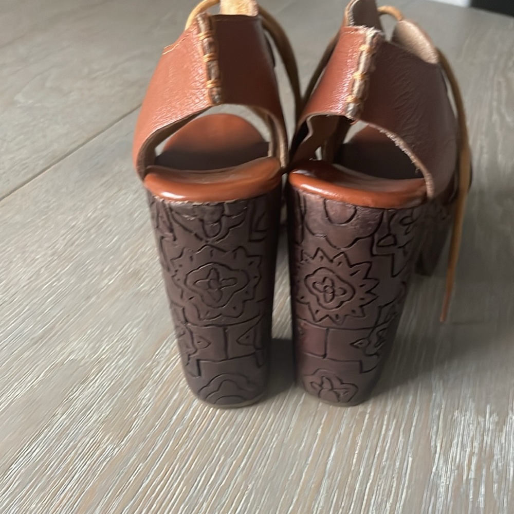 Free People Tan Leather Lace Front Platform Clog Sandals - Picture 3 of 9